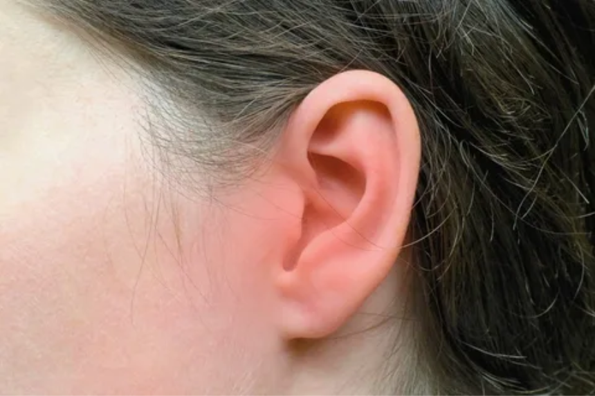 Is Your Ear Just Itchy, or Is It an Infection? Signs Most People Ignore
